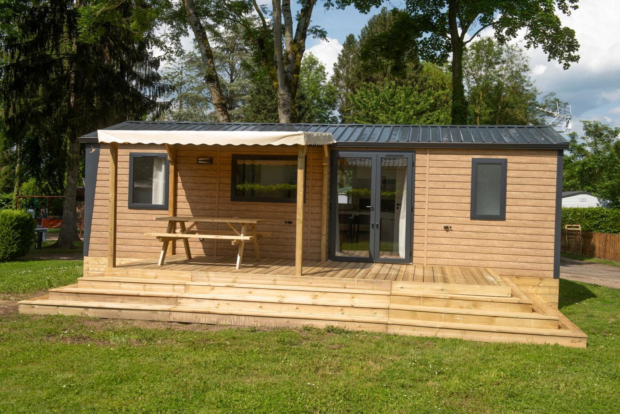 Camping Le Pre Des Moines Жувьё Экстерьер фото